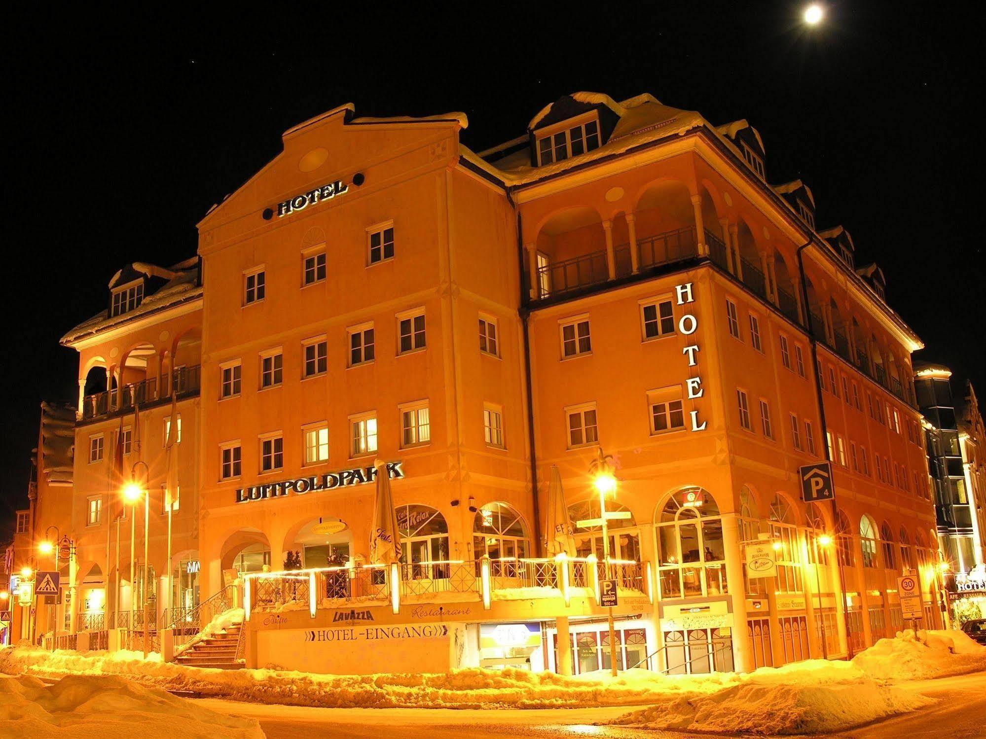 Luitpoldpark-hotel Hotel